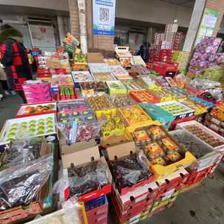 買箱車?yán)遄?進(jìn)場排隊20分鐘,杭州果品批發(fā)市場本周爆單,日交易額3900萬元