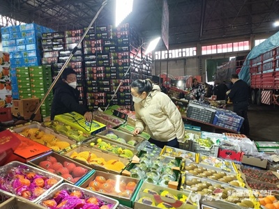 烏魯木齊市各大農(nóng)產(chǎn)品批發(fā)市場(chǎng)多舉措保市場(chǎng)供應(yīng)
